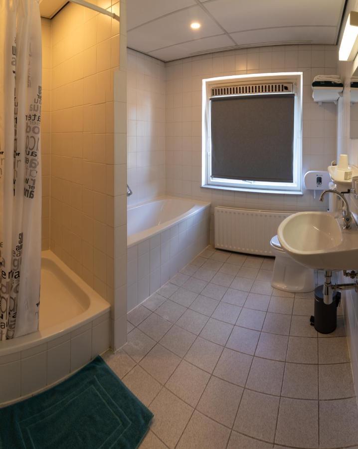 Hotel De Zwaan Schoondijke المظهر الخارجي الصورة